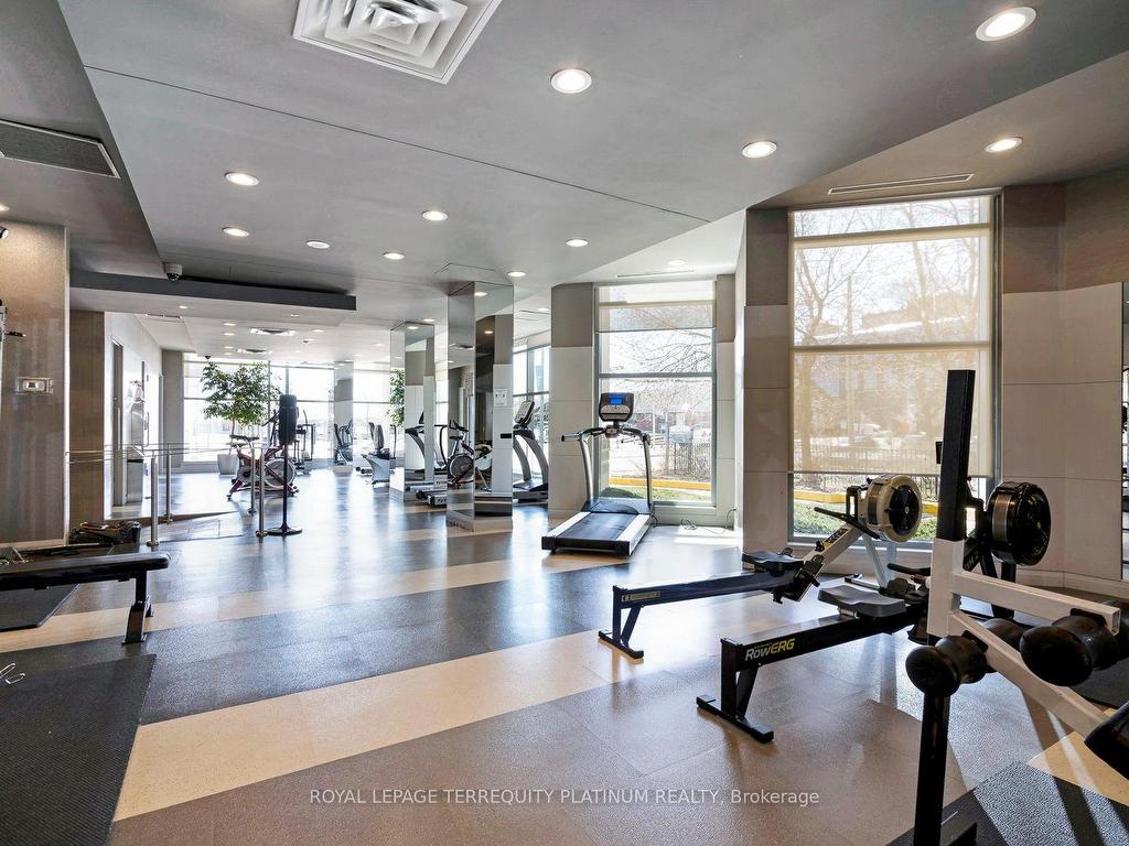 









228


Queens

Quay West, 702,
Toronto,




ON
M5J 2X1

