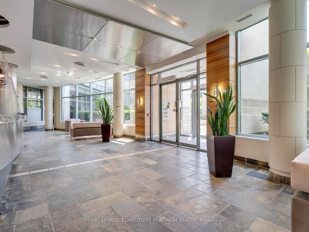 









228


Queens

Quay West, 702,
Toronto,




ON
M5J 2X1

