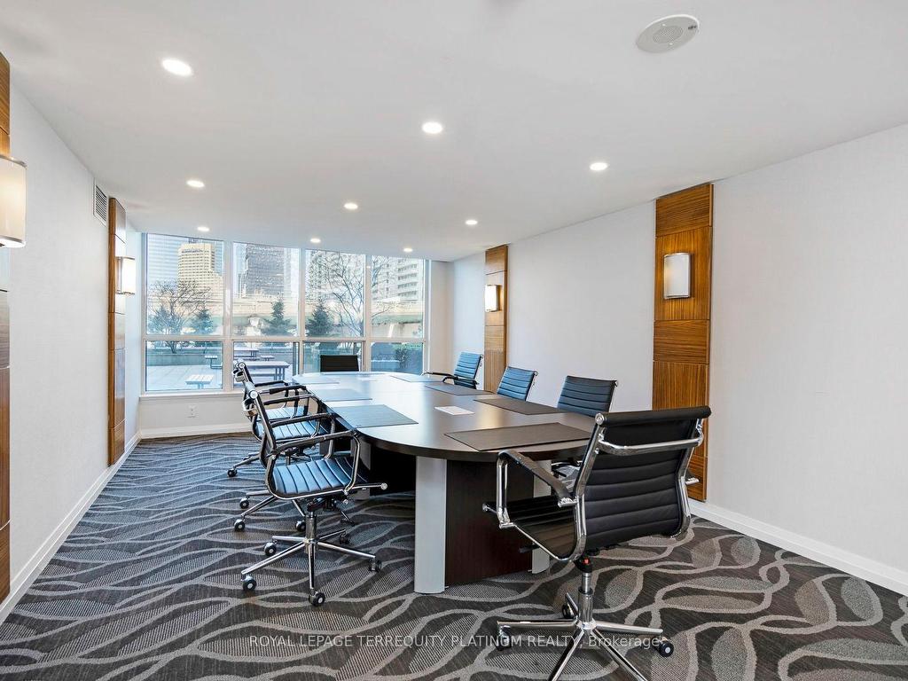 









228


Queens

Quay West, 702,
Toronto,




ON
M5J 2X1

