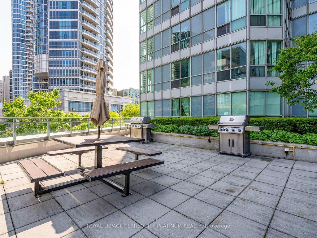 









228


Queens

Quay West, 702,
Toronto,




ON
M5J 2X1

