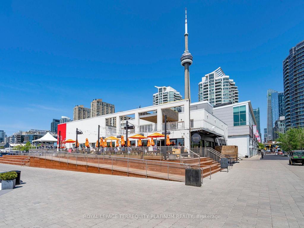 









228


Queens

Quay West, 702,
Toronto,




ON
M5J 2X1


