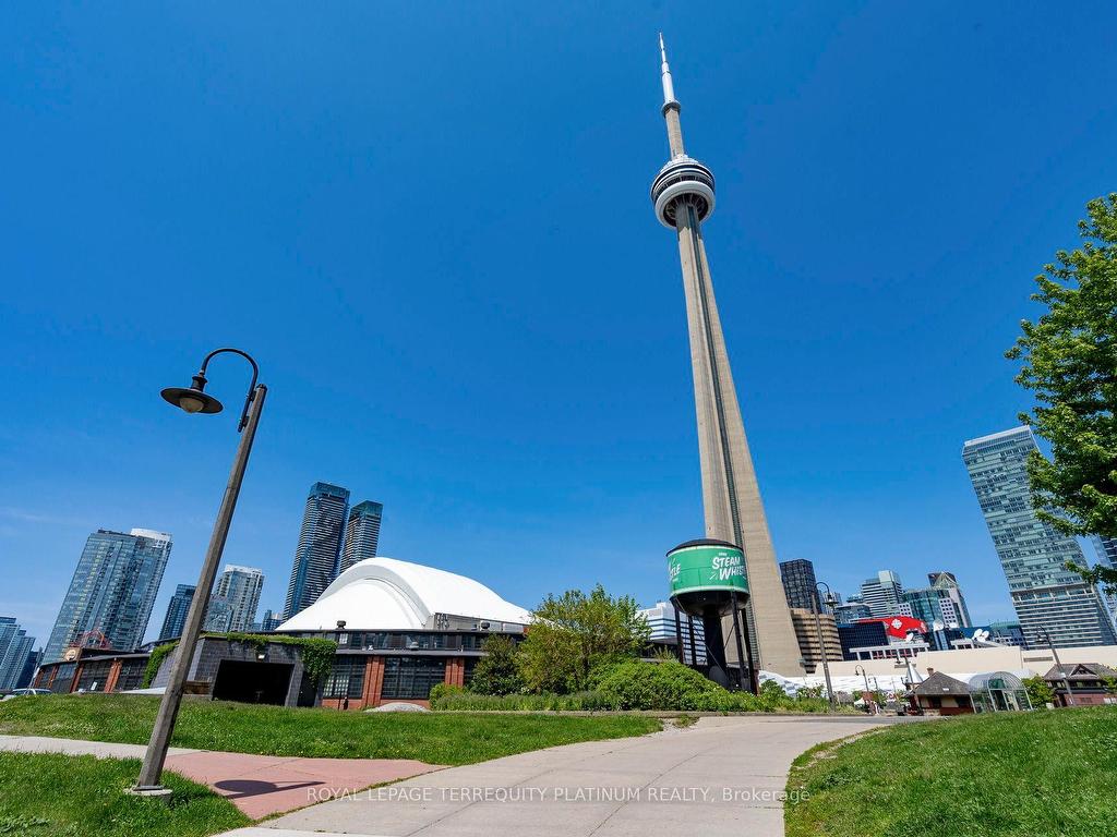









228


Queens

Quay West, 702,
Toronto,




ON
M5J 2X1


