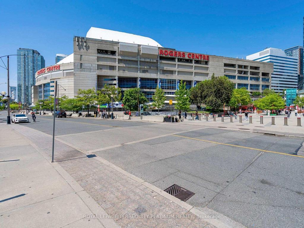 









228


Queens

Quay West, 702,
Toronto,




ON
M5J 2X1

