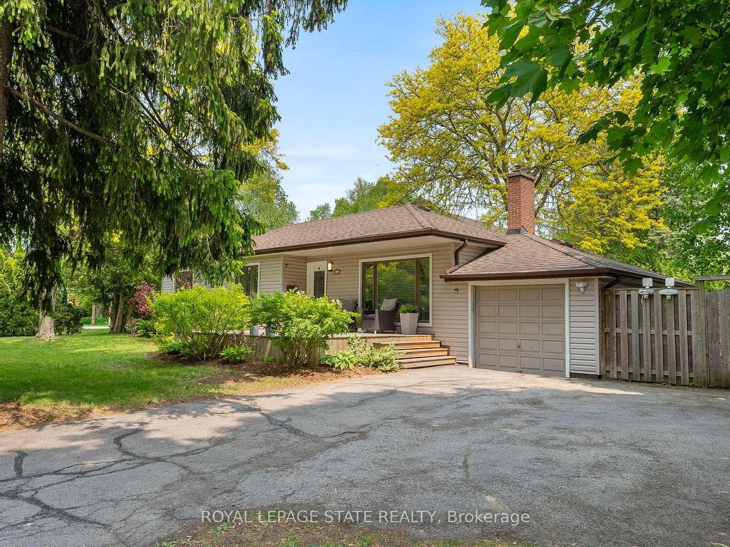 









82


Gilbert

Avenue,
Hamilton,




ON
L9G 1R4

