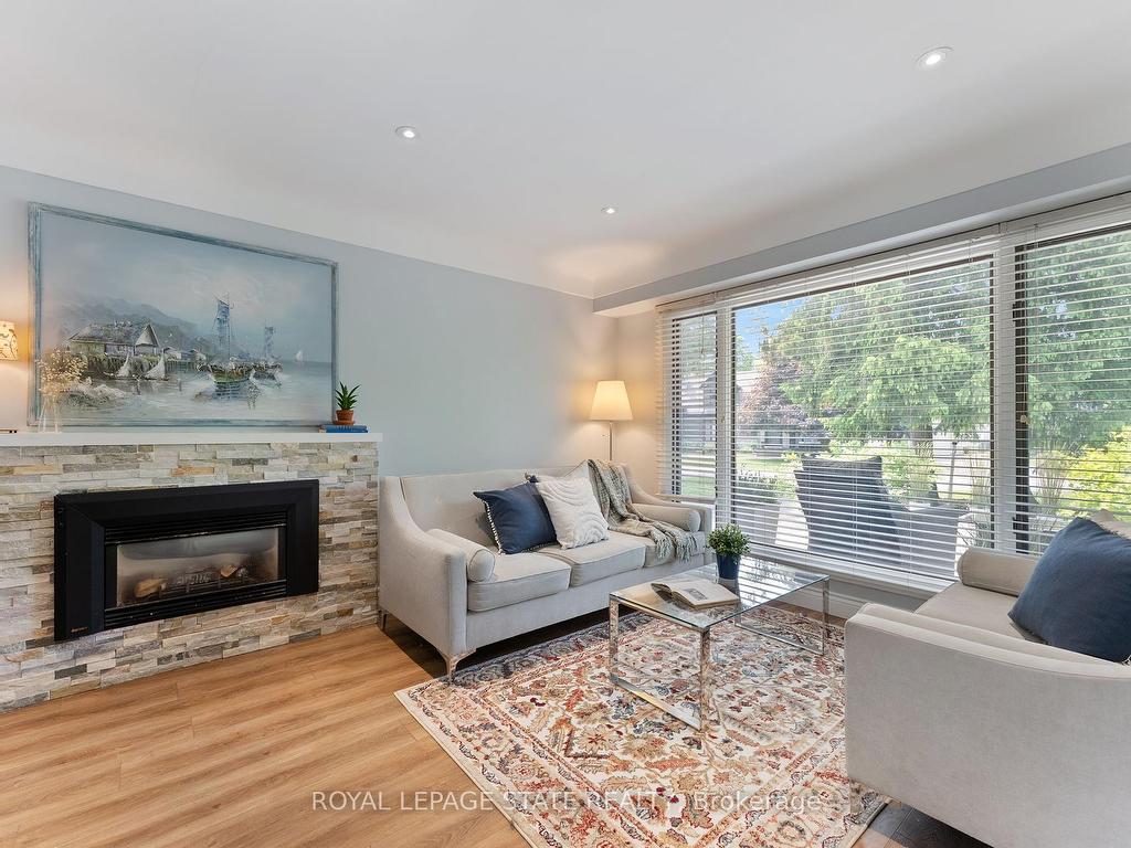 









82


Gilbert

Avenue,
Hamilton,




ON
L9G 1R4

