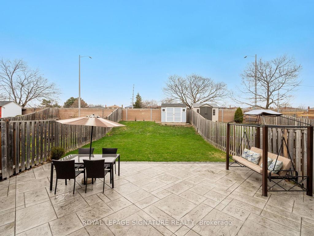 









1399


Underwood

Drive,
Mississauga,




ON
L4W 3M9

