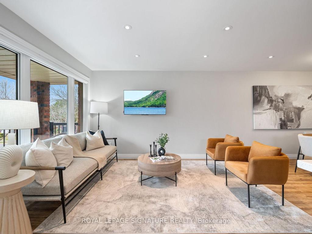 









1399


Underwood

Drive,
Mississauga,




ON
L4W 3M9

