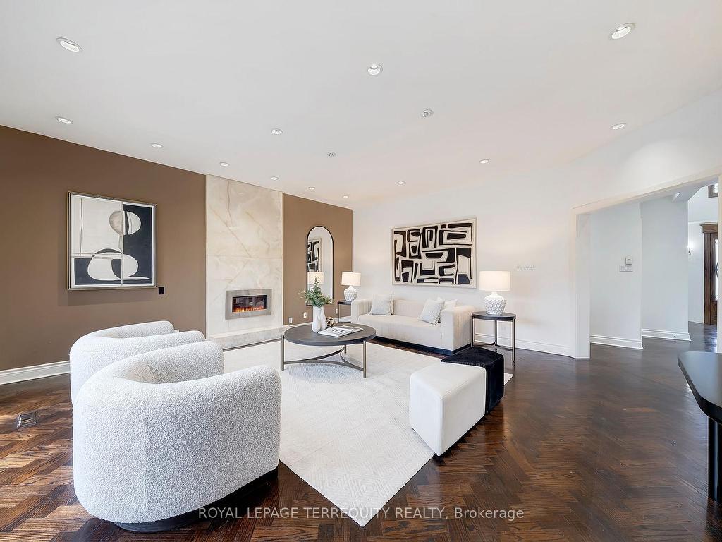 









166


Arnold

Avenue,
Vaughan,




ON
L4J 1B7

