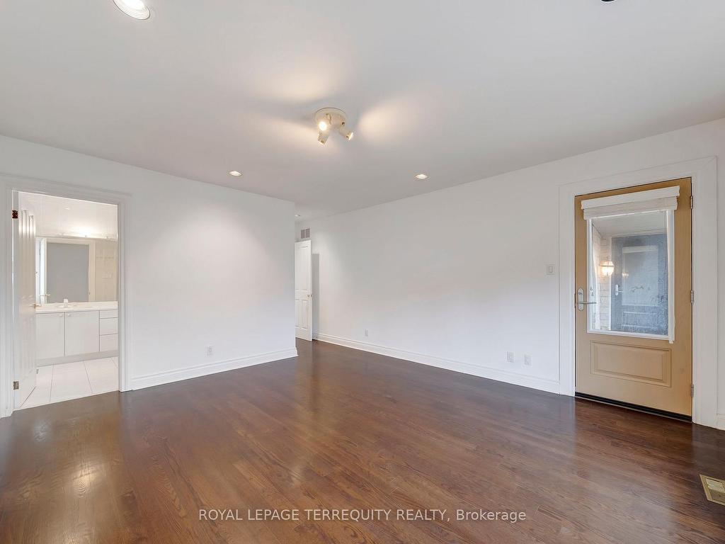 









166


Arnold

Avenue,
Vaughan,




ON
L4J 1B7

