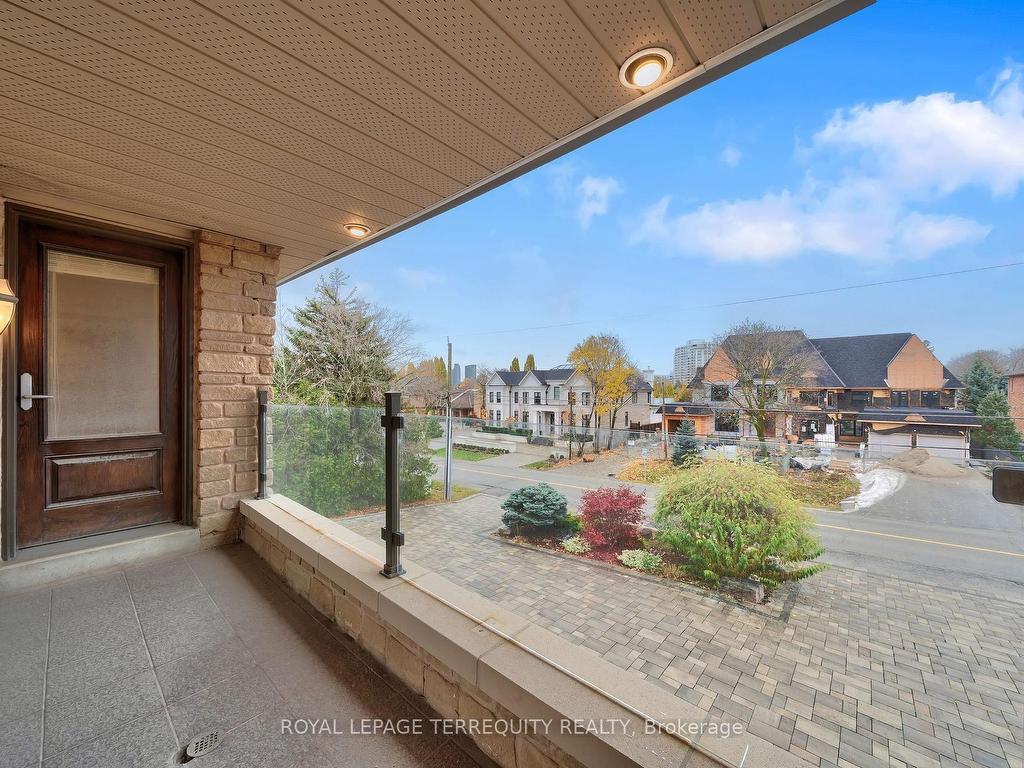 









166


Arnold

Avenue,
Vaughan,




ON
L4J 1B7

