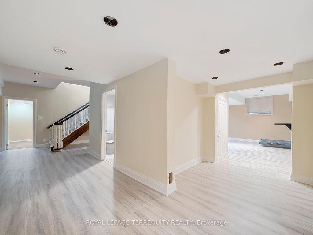 









166


Arnold

Avenue,
Vaughan,




ON
L4J 1B7

