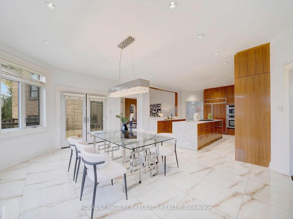 









166


Arnold

Avenue,
Vaughan,




ON
L4J 1B7

