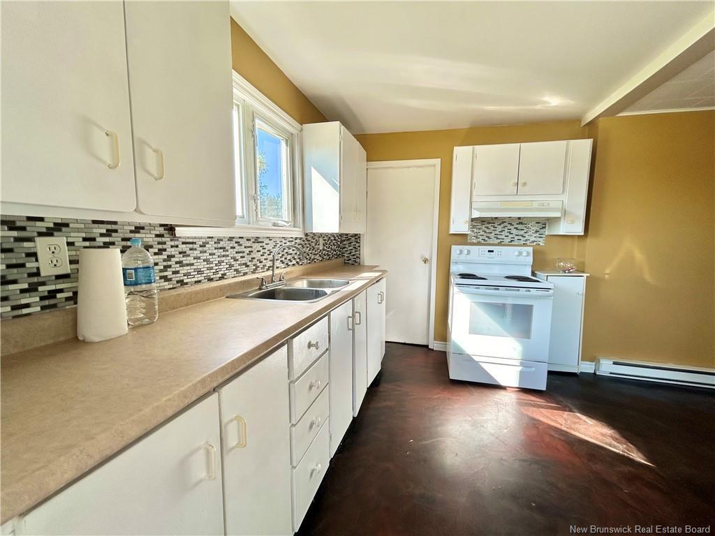 









2971


Morais

ST,
Bas-Caraquet,




NB
E1W 6A3

