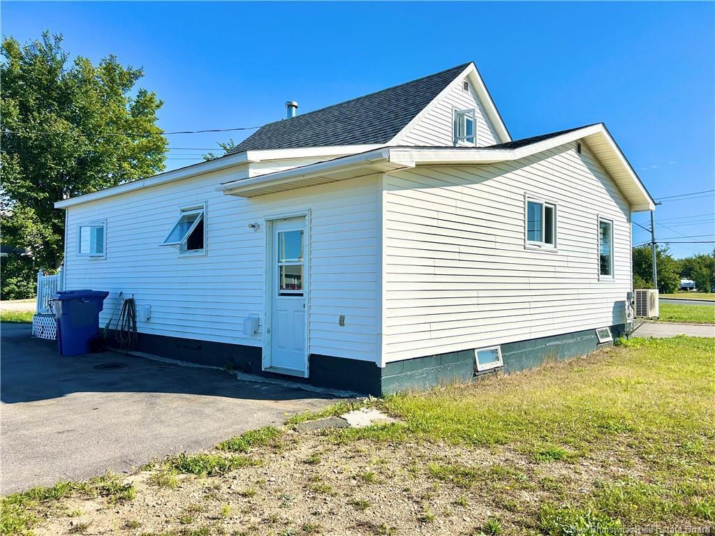 









2971


Morais

ST,
Bas-Caraquet,




NB
E1W 6A3

