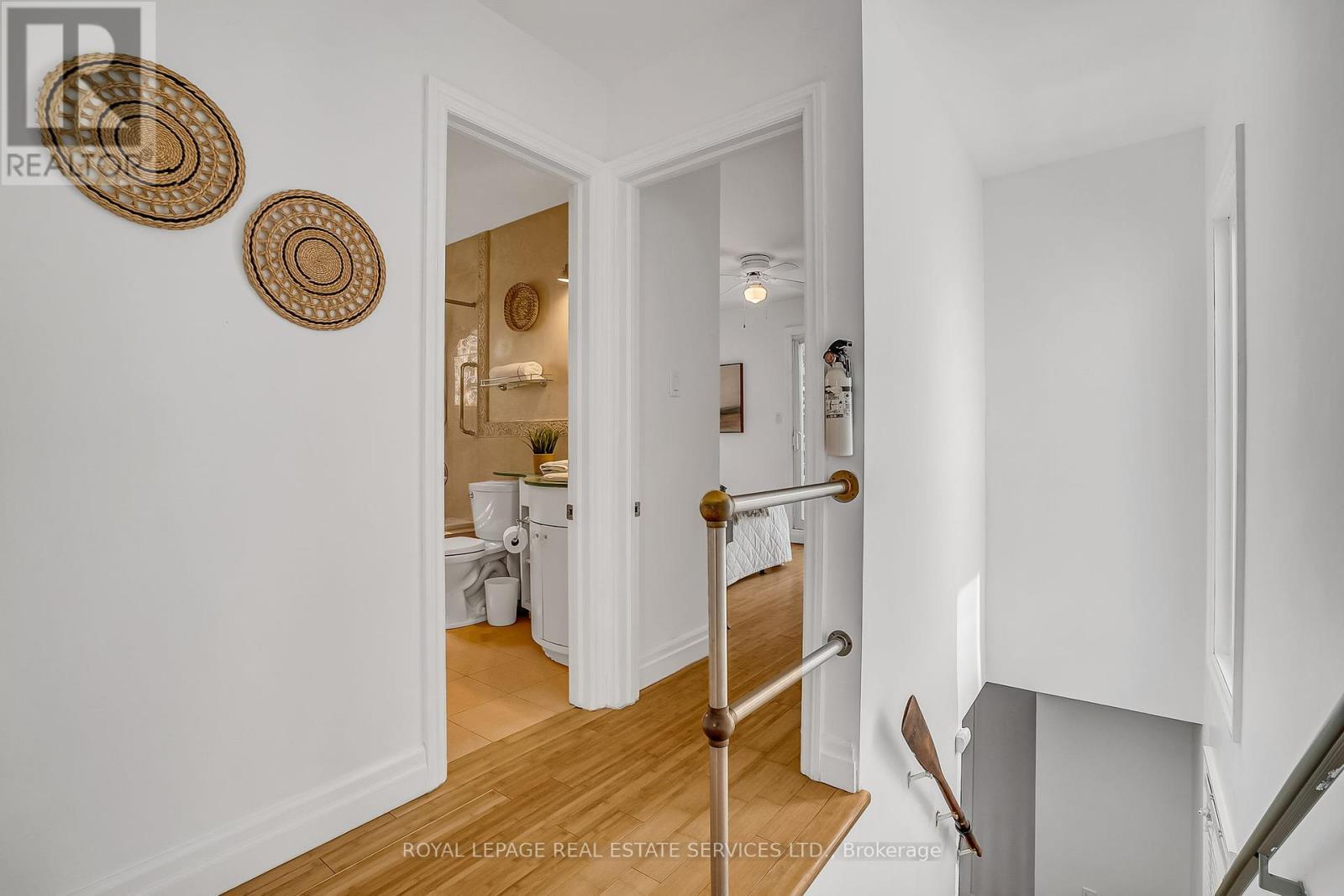 












8 - 7 BRIMLEY ROAD S

,
Toronto,




Ontario
M1M3W3

