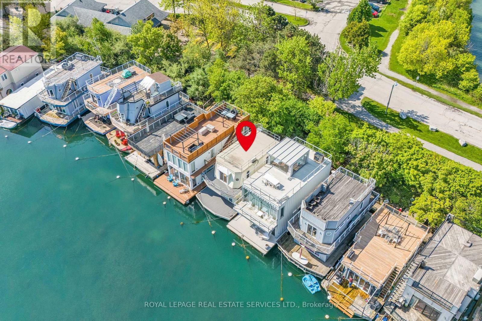 












8 - 7 BRIMLEY ROAD S

,
Toronto,




Ontario
M1M3W3

