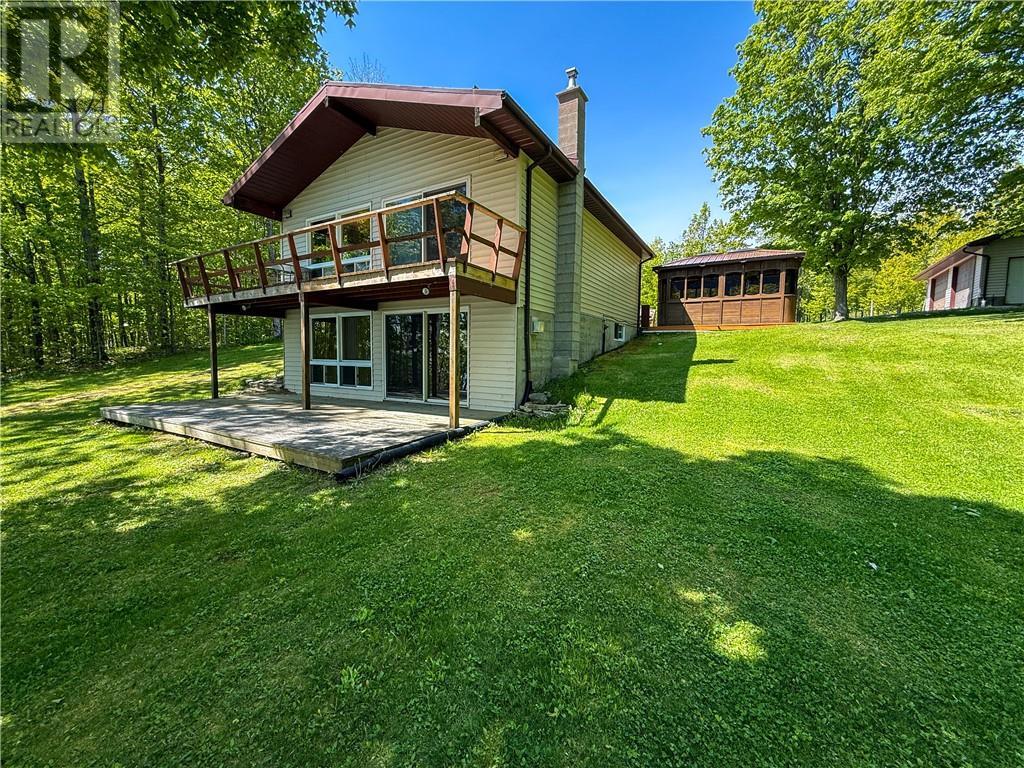 












28 Paul's Point Lane

,
Mindemoya, Manitoulin Island,




Ontario
P0P1S0


