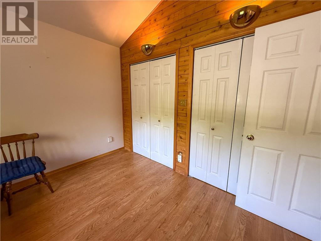 












28 Paul's Point Lane

,
Mindemoya, Manitoulin Island,




Ontario
P0P1S0

