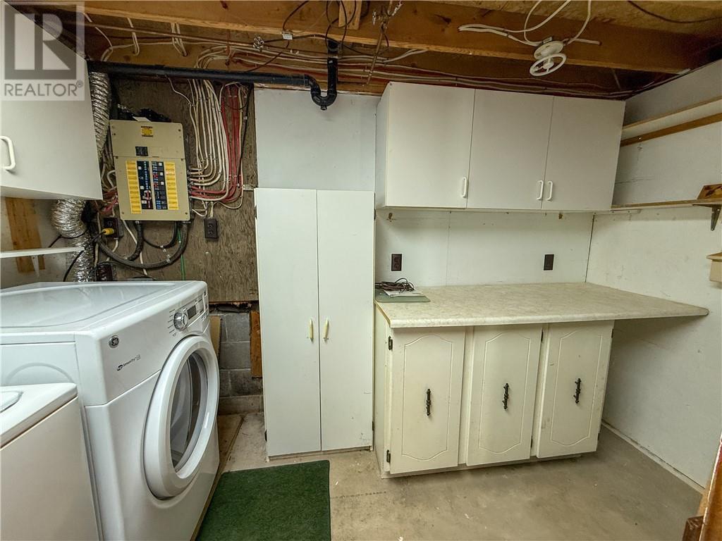 












28 Paul's Point Lane

,
Mindemoya, Manitoulin Island,




Ontario
P0P1S0

