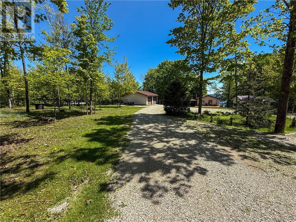 












28 Paul's Point Lane

,
Mindemoya, Manitoulin Island,




Ontario
P0P1S0

