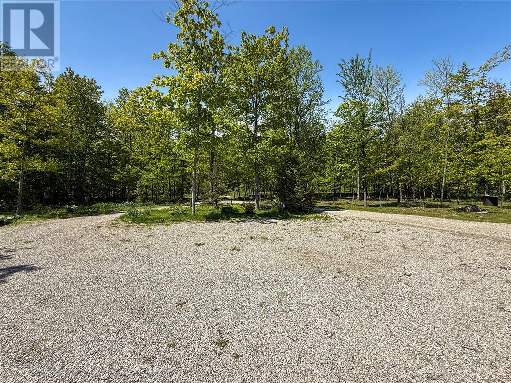 












28 Paul's Point Lane

,
Mindemoya, Manitoulin Island,




Ontario
P0P1S0

