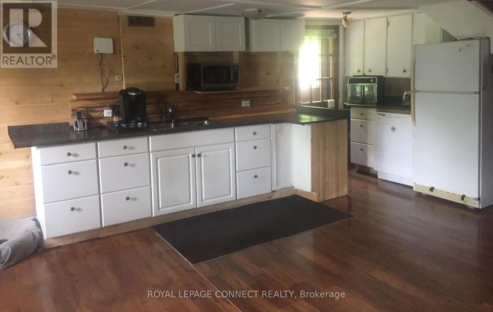 












1256 ELM TREE ROAD

,
Central Frontenac,




Ontario
K0H1B0

