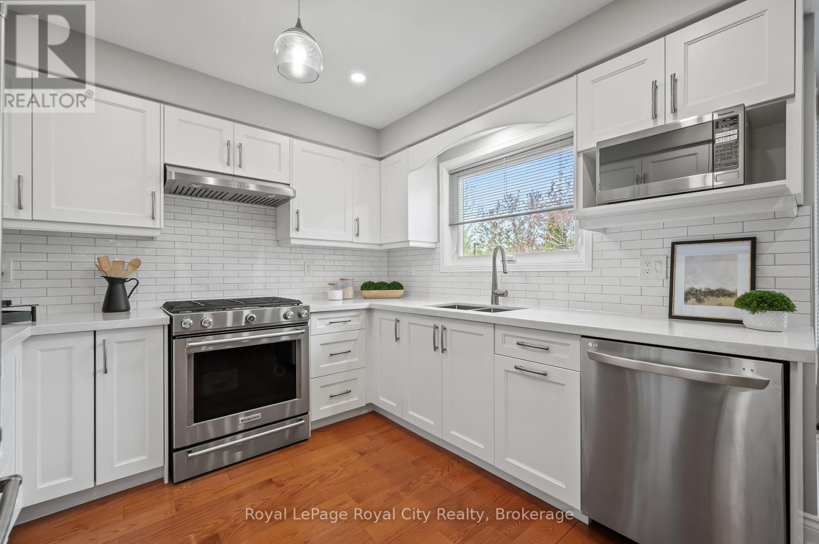 












6515 ALDERWOOD TRAIL

,
Mississauga (Lisgar),




Ontario
L5N6W5

