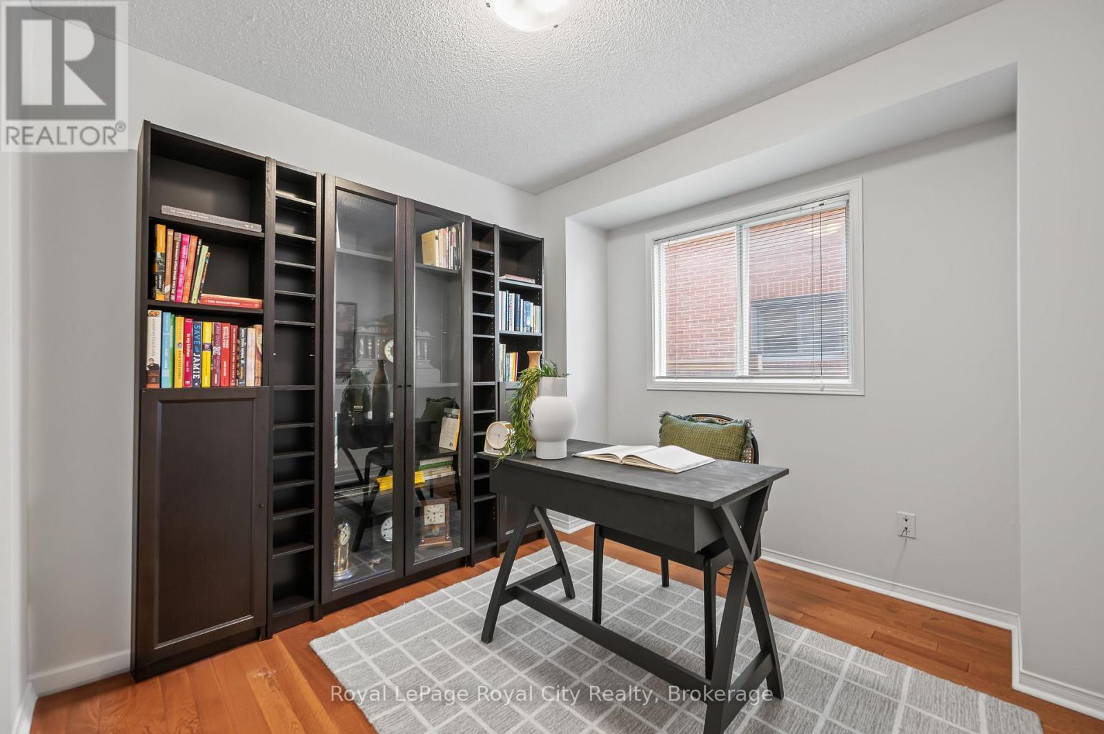 












6515 ALDERWOOD TRAIL

,
Mississauga (Lisgar),




Ontario
L5N6W5

