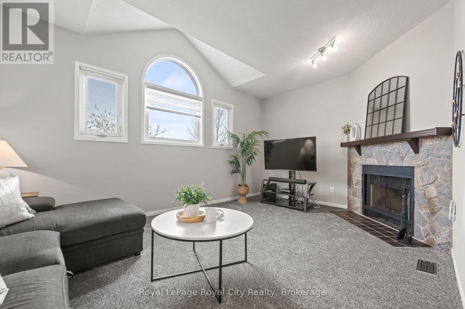 












6515 ALDERWOOD TRAIL

,
Mississauga (Lisgar),




Ontario
L5N6W5

