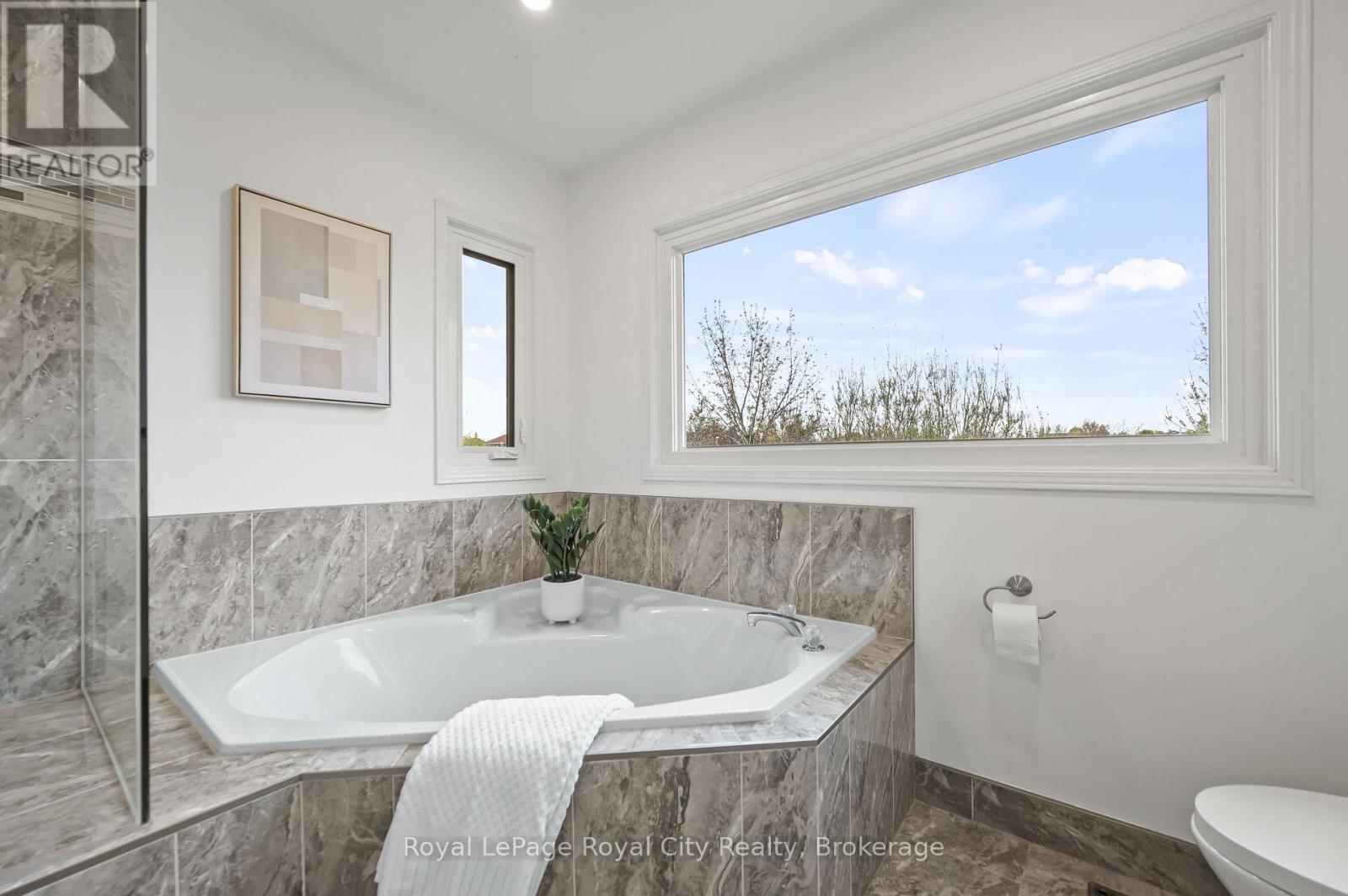 












6515 ALDERWOOD TRAIL

,
Mississauga (Lisgar),




Ontario
L5N6W5

