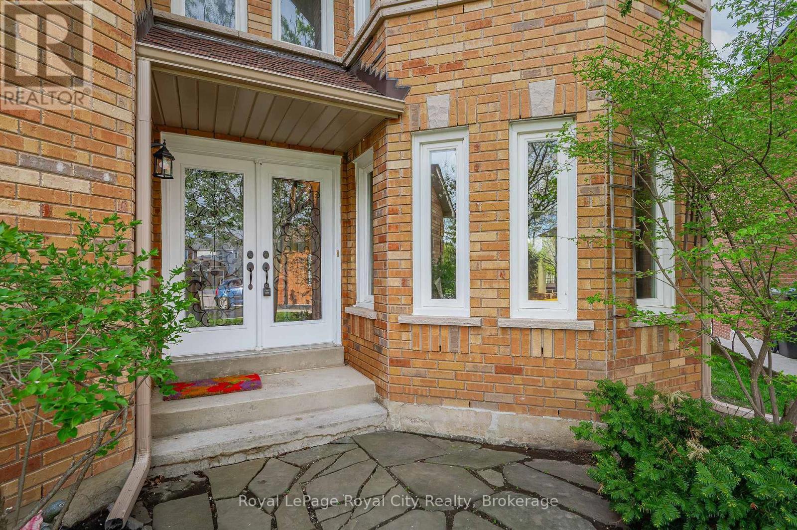 












6515 ALDERWOOD TRAIL

,
Mississauga (Lisgar),




Ontario
L5N6W5

