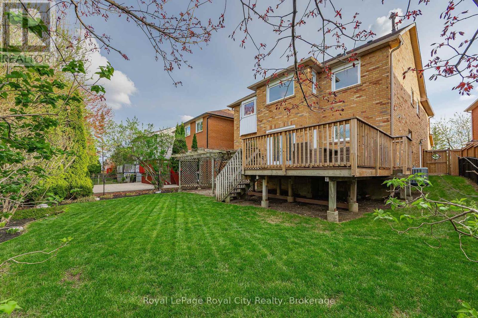 












6515 ALDERWOOD TRAIL

,
Mississauga (Lisgar),




Ontario
L5N6W5

