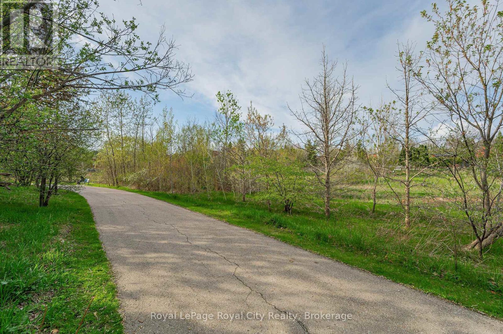 












6515 ALDERWOOD TRAIL

,
Mississauga (Lisgar),




Ontario
L5N6W5

