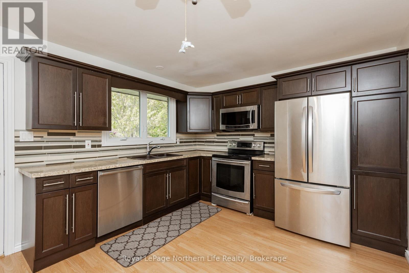 












120 MACBETH CRESCENT S

,
North Bay (Widdifield),




Ontario
P1B7X6

