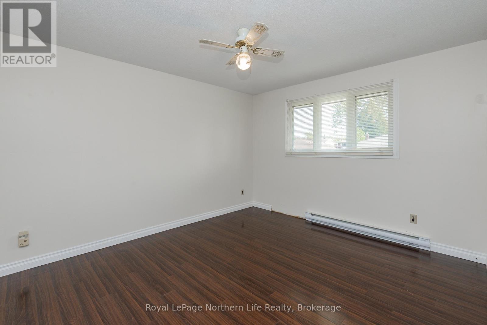 












120 MACBETH CRESCENT S

,
North Bay (Widdifield),




Ontario
P1B7X6

