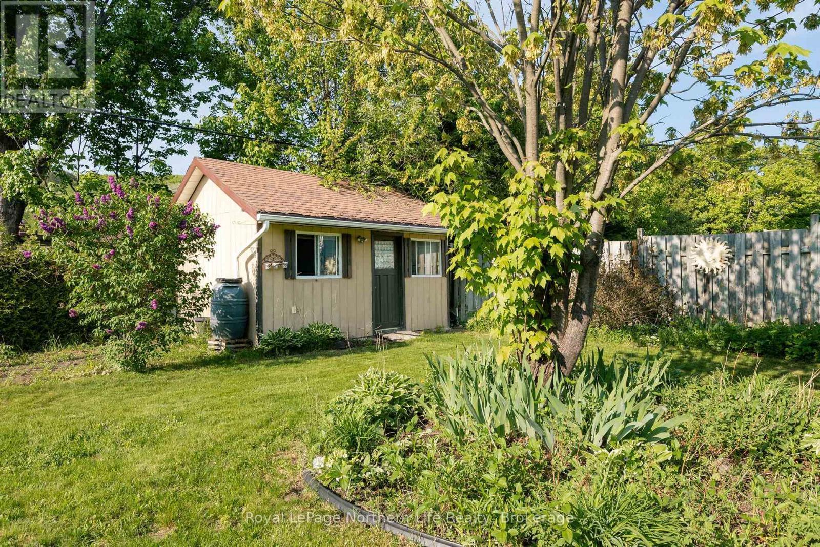 












120 MACBETH CRESCENT S

,
North Bay (Widdifield),




Ontario
P1B7X6

