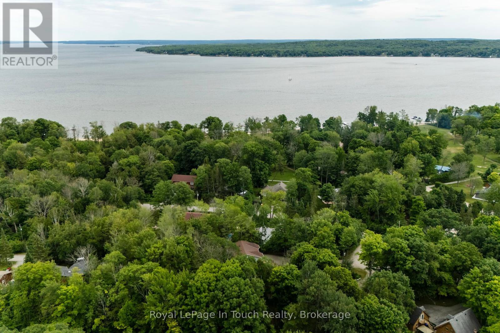 












66 JOLIET CRESCENT

,
Tiny,




Ontario
L9M0G3

