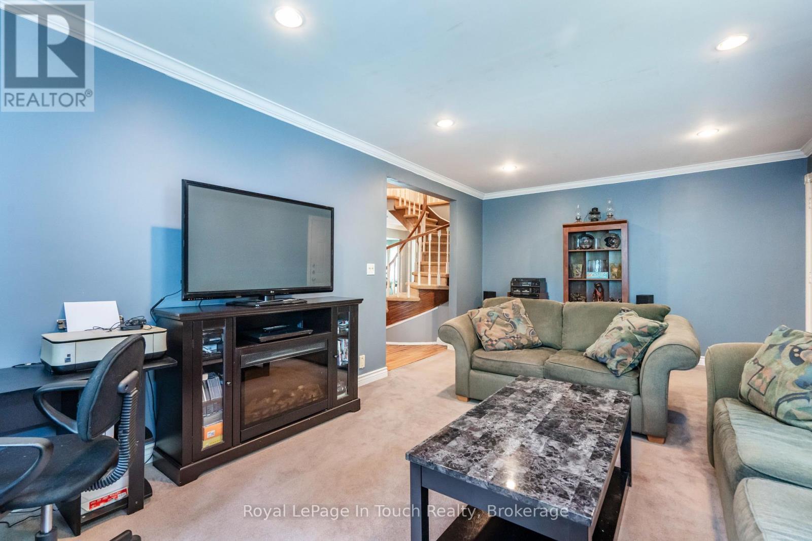 












66 JOLIET CRESCENT

,
Tiny,




Ontario
L9M0G3

