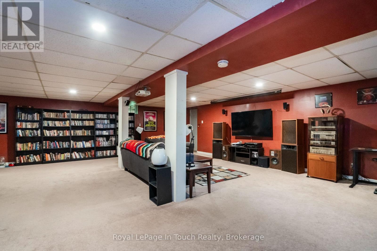 












66 JOLIET CRESCENT

,
Tiny,




Ontario
L9M0G3

