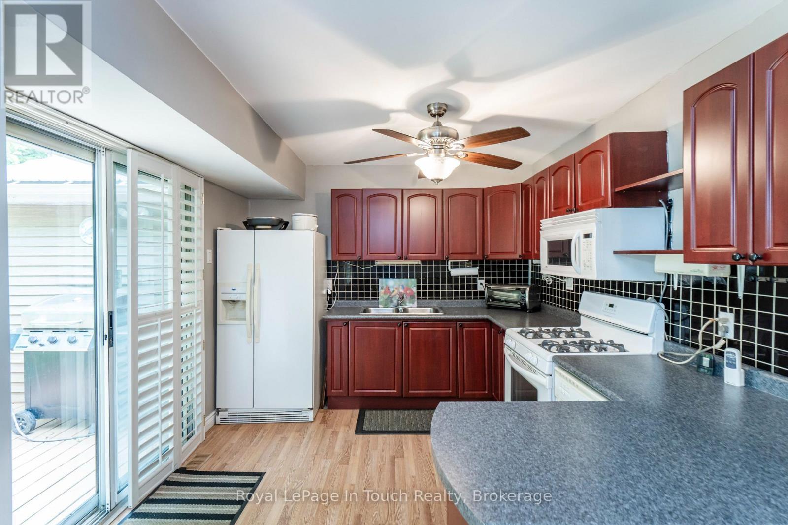 












66 JOLIET CRESCENT

,
Tiny,




Ontario
L9M0G3

