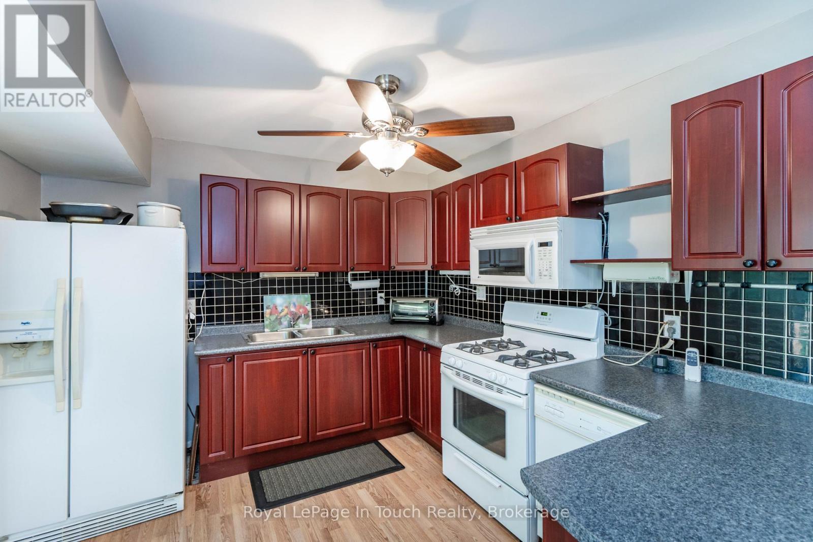 












66 JOLIET CRESCENT

,
Tiny,




Ontario
L9M0G3


