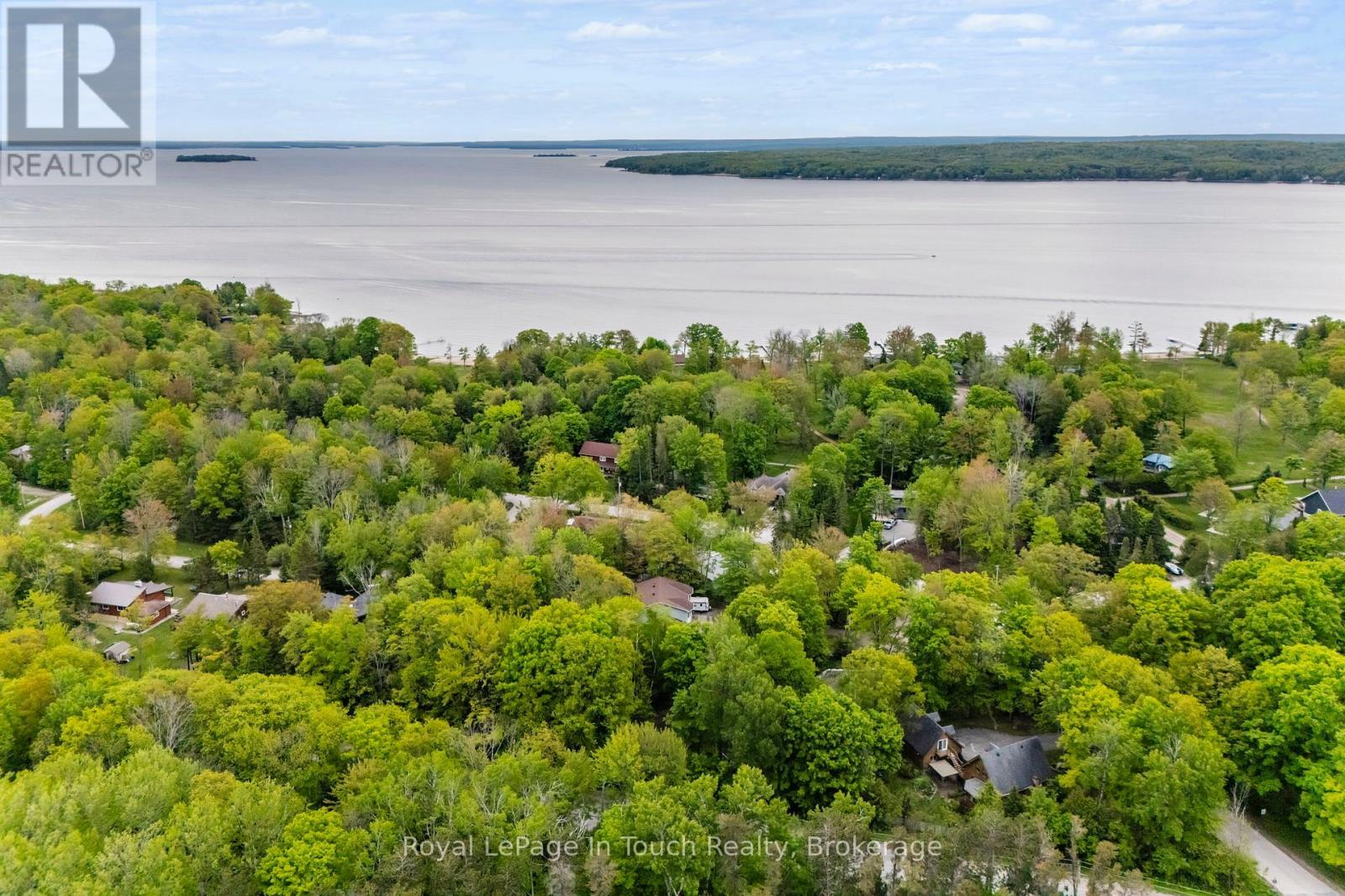 












66 JOLIET CRESCENT

,
Tiny,




Ontario
L9M0G3

