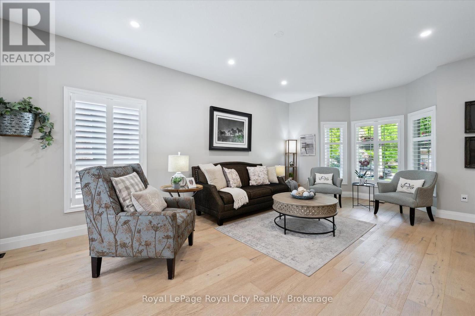 












5 HANEY DRIVE

,
Guelph (Pineridge/Westminster Woods),




Ontario
N1L1N3

