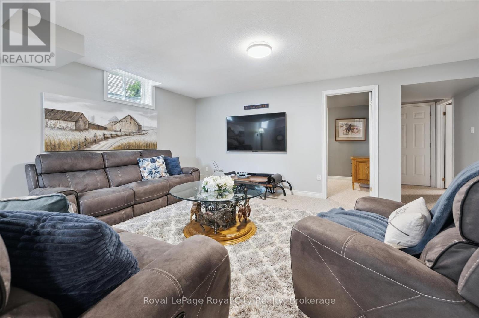 












5 HANEY DRIVE

,
Guelph (Pineridge/Westminster Woods),




Ontario
N1L1N3

