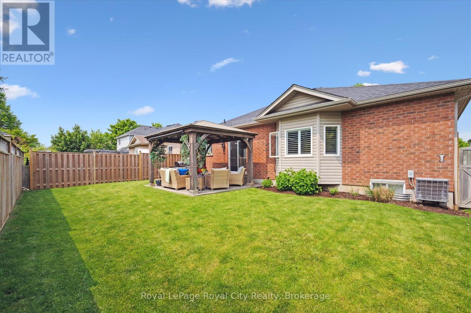 












5 HANEY DRIVE

,
Guelph (Pineridge/Westminster Woods),




Ontario
N1L1N3

