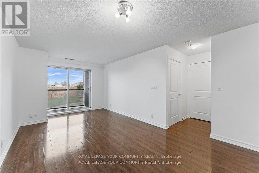 












214 - 18 HARDING BOULEVARD

,
Richmond Hill,




Ontario
L4C0T3

