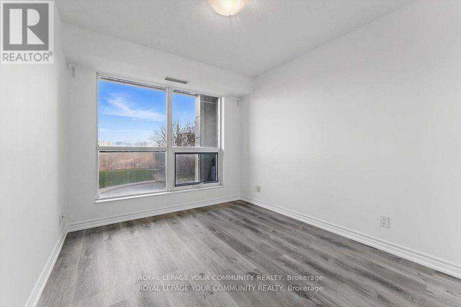 












214 - 18 HARDING BOULEVARD

,
Richmond Hill,




Ontario
L4C0T3

