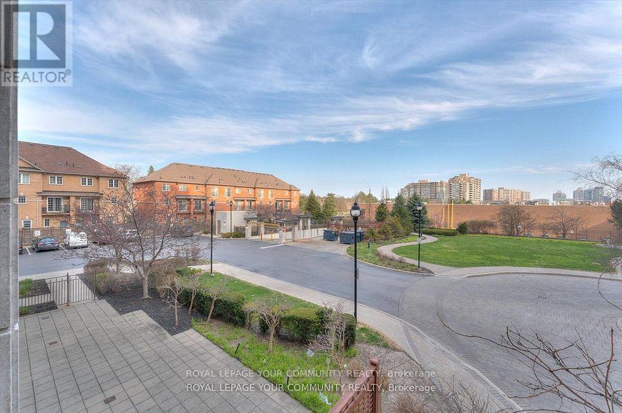 












214 - 18 HARDING BOULEVARD

,
Richmond Hill,




Ontario
L4C0T3

