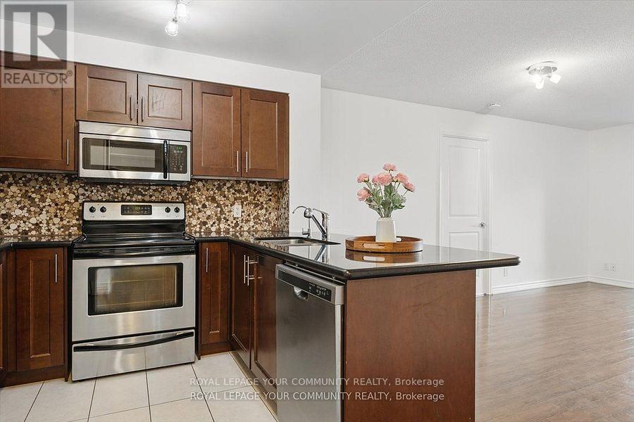 












214 - 18 HARDING BOULEVARD

,
Richmond Hill,




Ontario
L4C0T3

