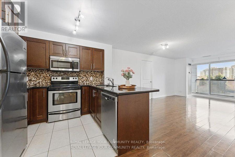 












214 - 18 HARDING BOULEVARD

,
Richmond Hill,




Ontario
L4C0T3

